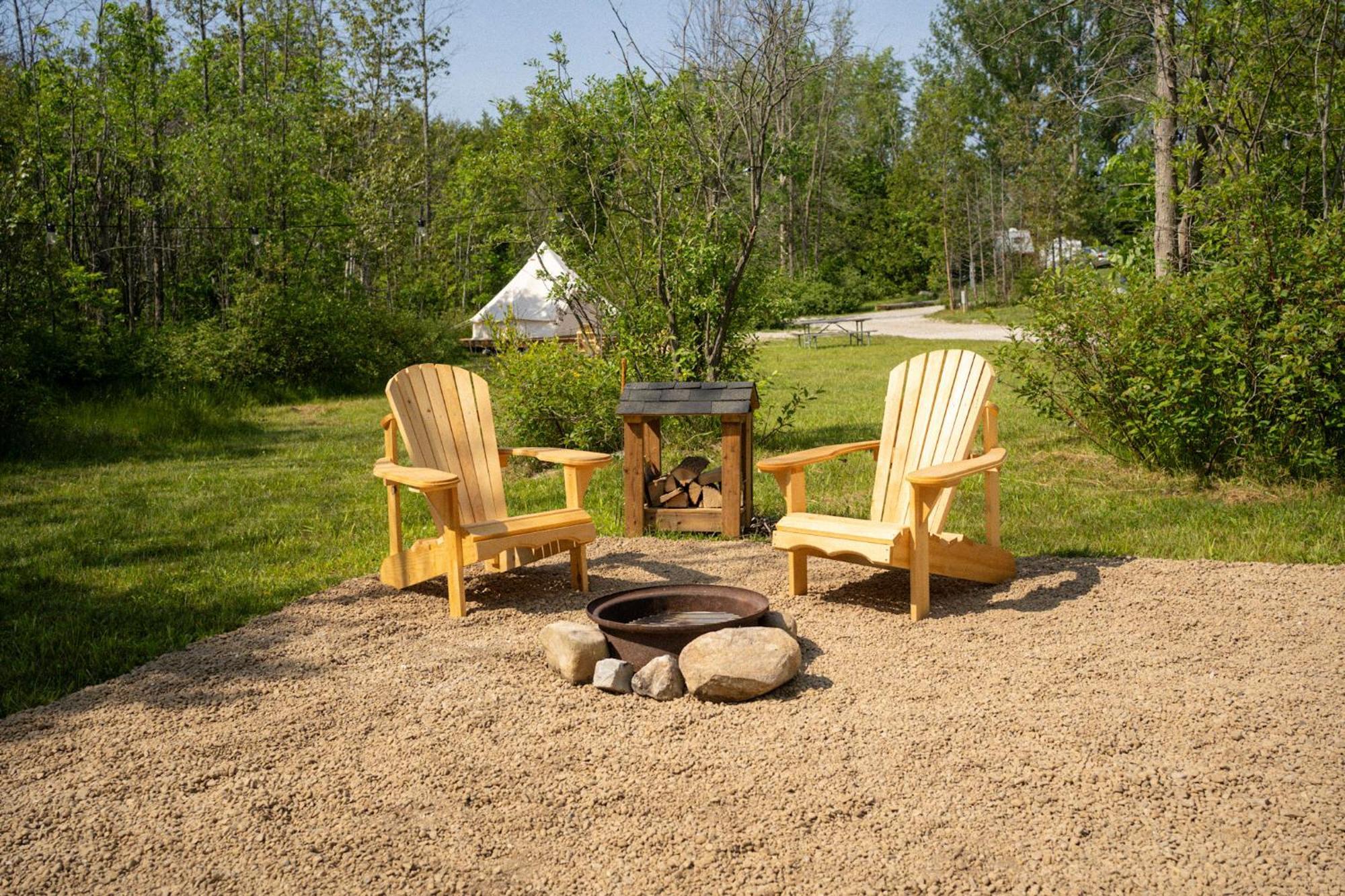 Отель Grotto Getaway Miller Lake Экстерьер фото