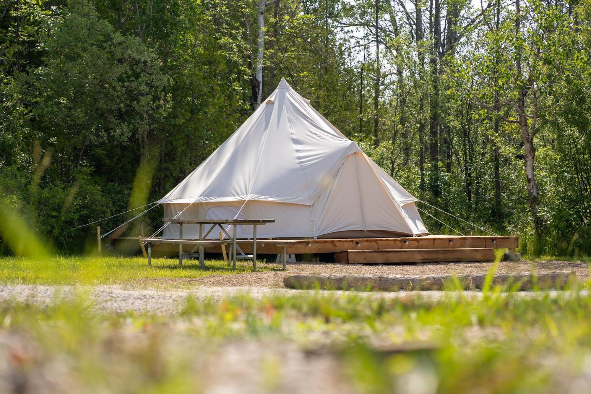 Отель Grotto Getaway Miller Lake Экстерьер фото