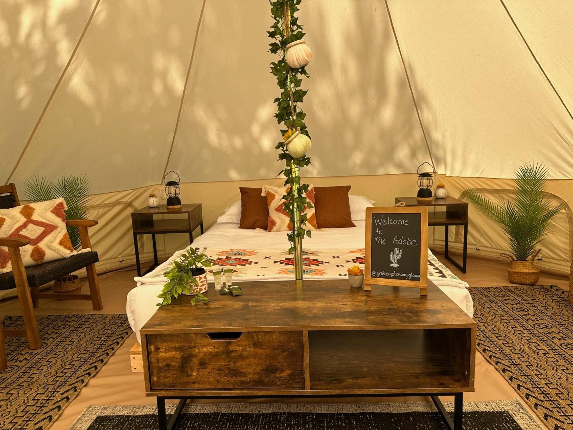 Отель Grotto Getaway Miller Lake Экстерьер фото